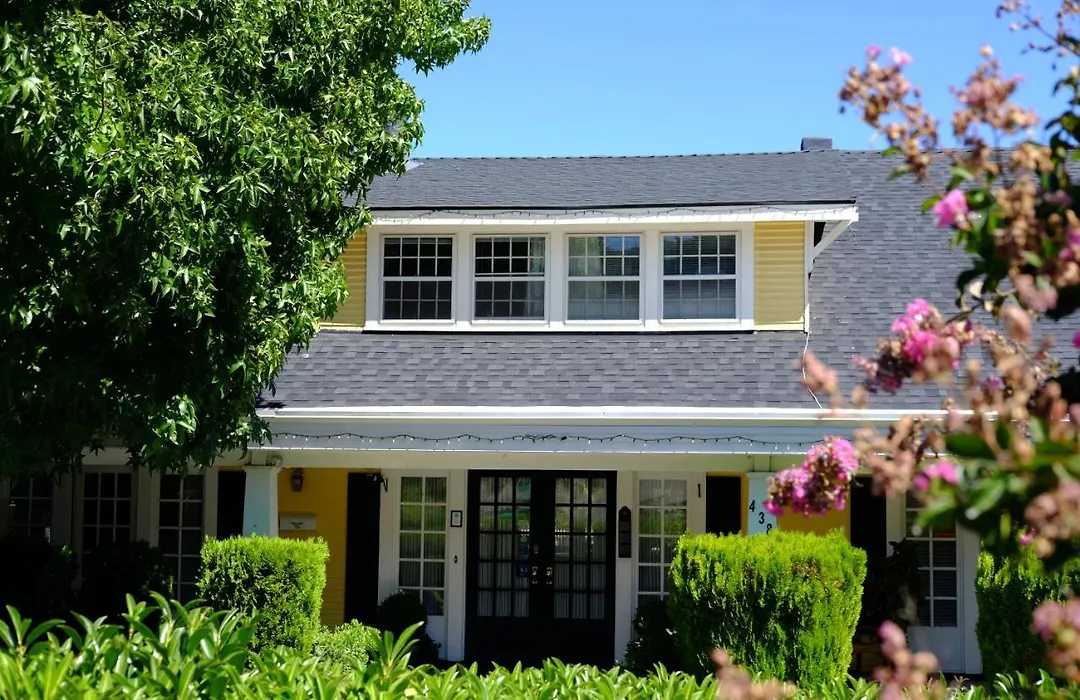 Bayberry Inn B&B-1