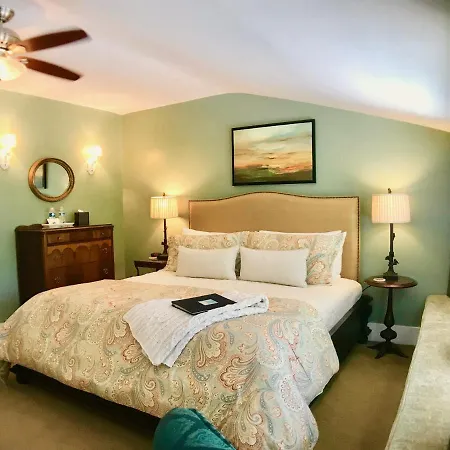 Bayberry Inn B&B-2